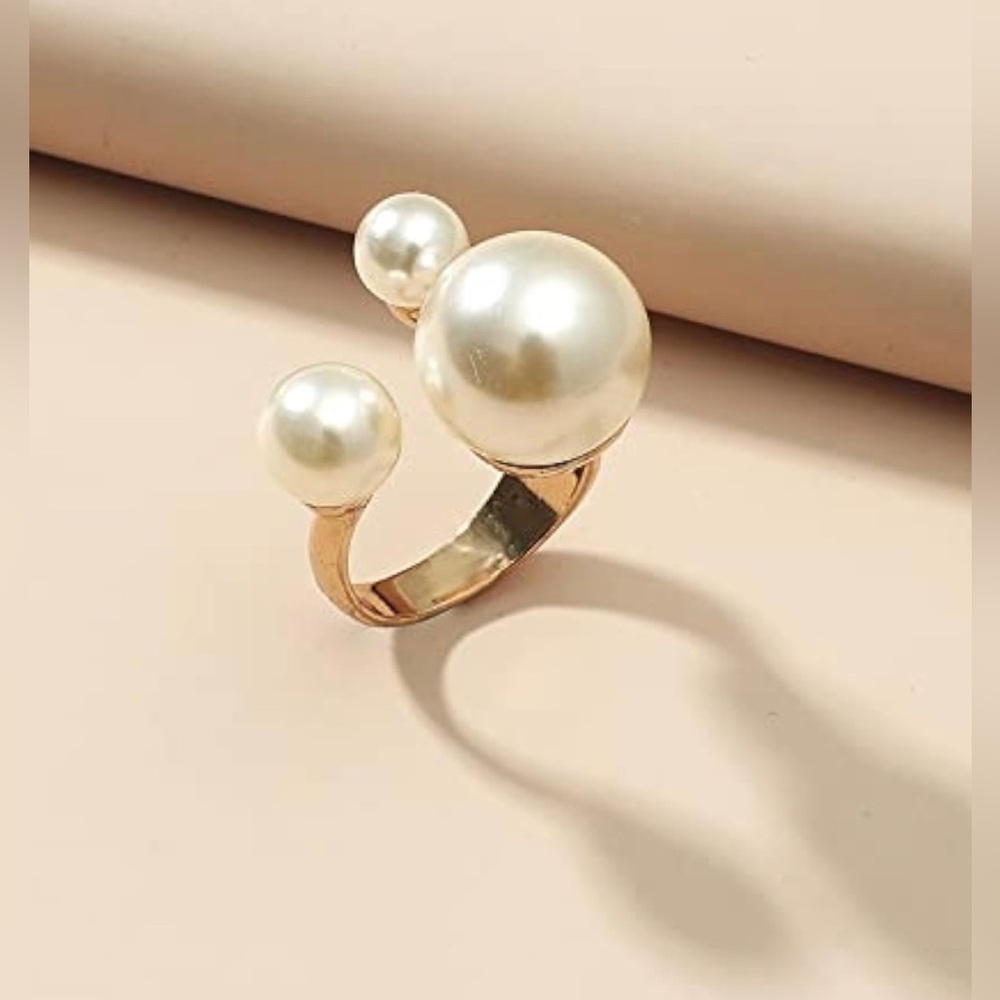 NWT Vintage Pearl Ring Stacking Pearl Cluster Rings Adjustable - Picture 4 of 6